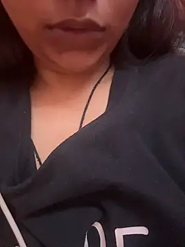 Snapshot of rimasharma_10 chatting on May 4, 2026, 2:15 am rimasharma 10 online show from May 4, 2026, 2:15 am