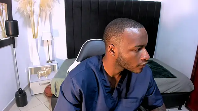 Snapshot of chrstian_lewis1 chatting on November 28, 2025, 3:23 pm chrstian lewis1 online show from November 28, 2025, 3:23 pm