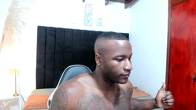 Snapshot of chrstian_lewis1 chatting on November 13, 2025, 5:06 pm chrstian lewis1 online show from November 13, 2025, 5:06 pm