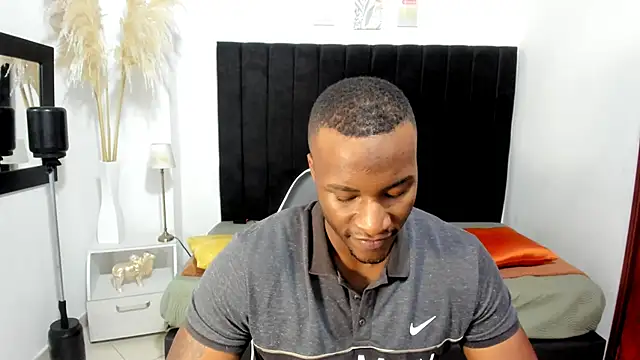 Snapshot of chrstian_lewis1 chatting on November 10, 2025, 11:37 am chrstian lewis1 online show from November 10, 2025, 11:37 am