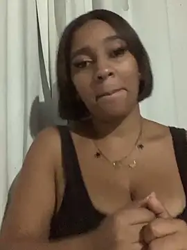 Snapshot of Crisschiavo chatting on November 4, 2025, 1:09 am Crisschiavo online show from November 4, 2025, 1:09 am