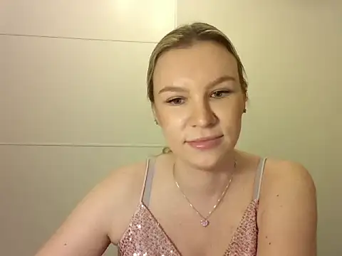 SadieBrilliance online show from October 15, 2025, 6:16 pm