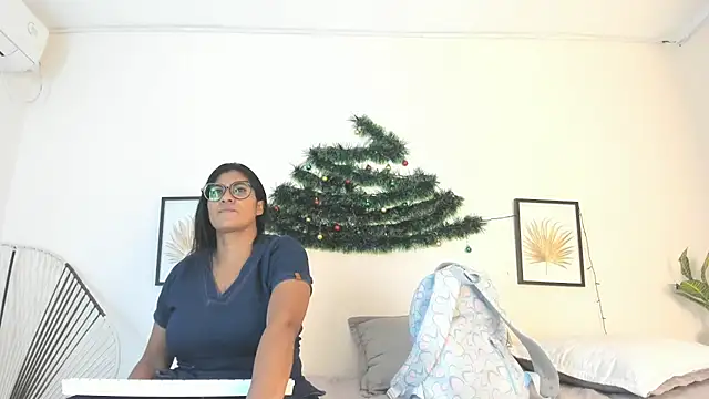  Miaa khalifa  online show from December 15, 2025, 12:44 pm