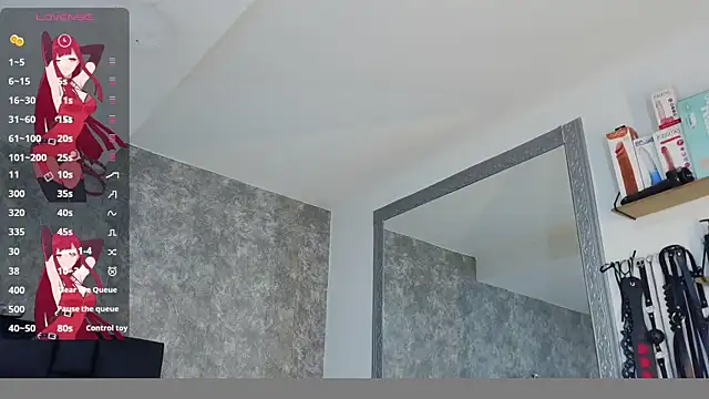 crystaldarliing online show from March 25, 2026, 6:51 pm