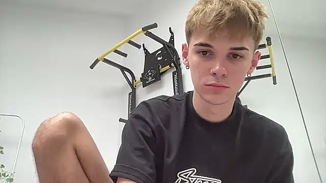 Milk Guy online show from September 17, 2025, 8:16 am