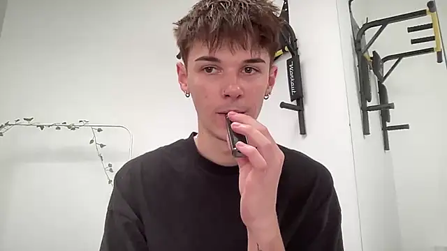 Milk Guy online show from September 29, 2025, 1:06 pm