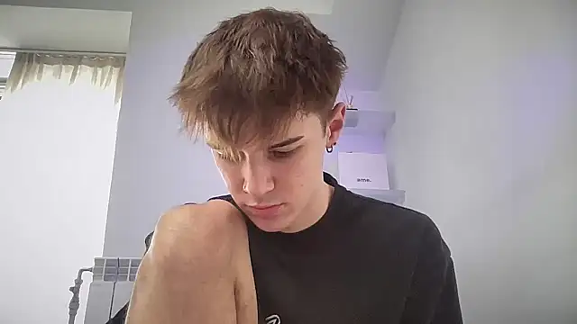 Milk Guy online show from October 16, 2025, 8:44 am