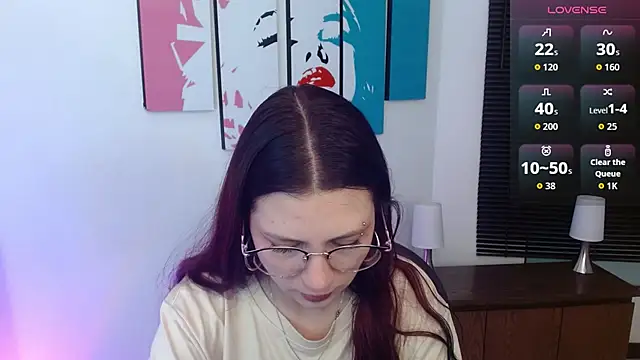 AlanaGarcia19 online show from September 12, 2025, 11:43 am