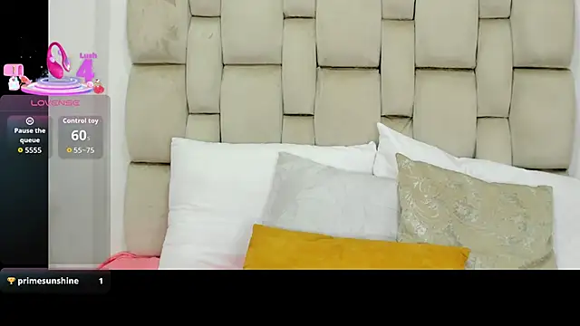 Snapshot of ValerieSoto chatting on October 20, 2025, 7:25 pm ValerieSoto online show from October 20, 2025, 7:25 pm