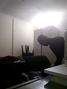 Snapshot of TmanZim2025 chatting on September 18, 2025, 6:11 pm TmanZim2025 online show from September 18, 2025, 6:11 pm