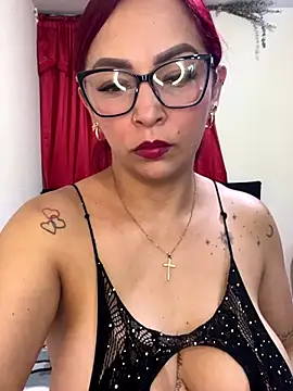 Vamanda05 online show from September 14, 2025, 9:26 pm