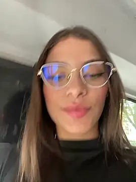 Hannacooper3 online show from November 13, 2025, 6:23 pm