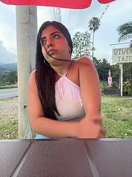 Snapshot of Isaa-Sweet chatting on November 23, 2025, 10:31 pm Isaa-Sweet online show from November 23, 2025, 10:31 pm