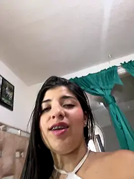 Snapshot of Isaa-Sweet chatting on September 23, 2025, 8:49 pm Isaa-Sweet online show from September 23, 2025, 8:49 pm