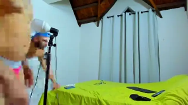 Snapshot of Hunter_Hoott chatting on December 14, 2025, 12:28 am Hunter Hoott online show from December 14, 2025, 12:28 am