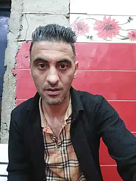 Snapshot of Mahdidido45 chatting on May 24, 2026, 10:31 pm Mahdidido45 online show from May 24, 2026, 10:31 pm