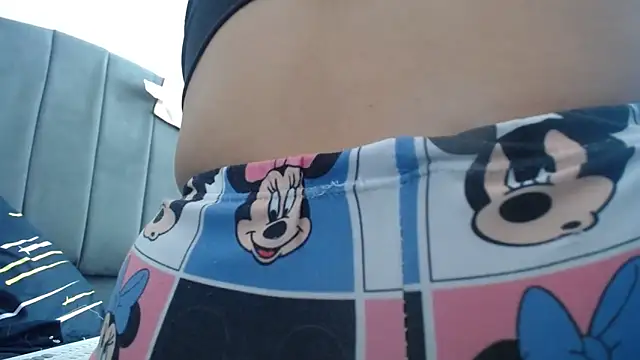 Naia Stant online show from September 25, 2025, 6:03 pm