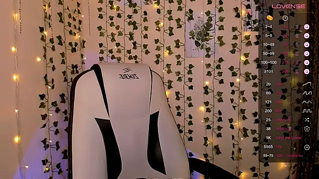 AnyaTaylor  online show from February 16, 2026, 2:32 am