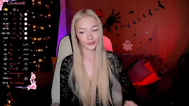 AnyaTaylor  online show from October 29, 2025, 6:01 am