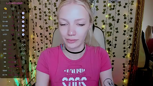 AnyaTaylor  online show from February 3, 2026, 6:22 am