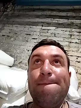 Ivandovxxxl 1010 online show from September 28, 2025, 6:26 pm