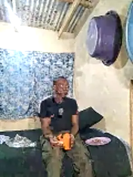 Snapshot of shebeshid chatting on April 25, 2026, 4:04 pm shebeshid online show from April 25, 2026, 4:04 pm