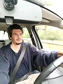 Snapshot of twitshe chatting on October 29, 2025, 11:09 am twitshe online show from October 29, 2025, 11:09 am