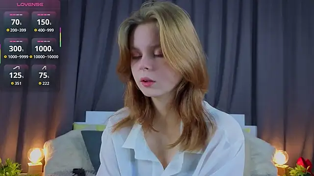 JulietteRain online show from November 1, 2025, 4:34 pm