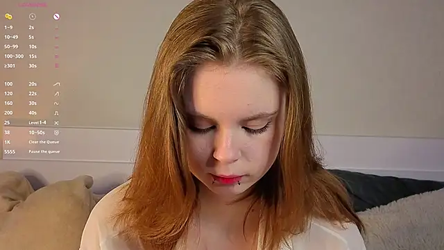 JulietteRain online show from April 10, 2026, 7:10 pm