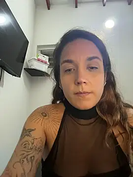 Sophia House  online show from October 25, 2025, 10:43 pm