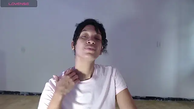 Snapshot of DonnaDidiamantti chatting on November 29, 2025, 4:07 pm DonnaDidiamantti online show from November 29, 2025, 4:07 pm