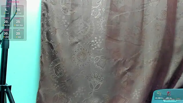 Snapshot of scarlett_mask chatting on September 8, 2025, 7:57 pm scarlett mask online show from September 8, 2025, 7:57 pm