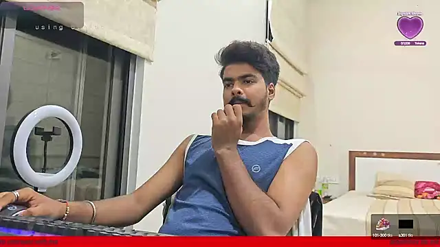 Snapshot of mrbuddy85 chatting on October 10, 2025, 5:25 pm mrbuddy85 online show from October 10, 2025, 5:25 pm