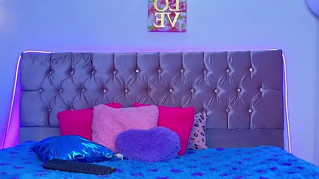 Electra  moon online show from February 3, 2026, 6:22 am