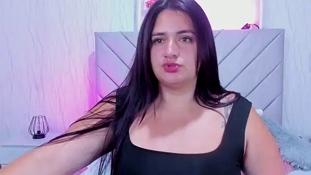 Snapshot of Victoria_Guzman chatting on December 2, 2025, 4:19 pm Victoria Guzman online show from December 2, 2025, 4:19 pm