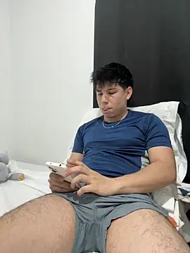 Axel es online show from February 1, 2026, 8:18 pm