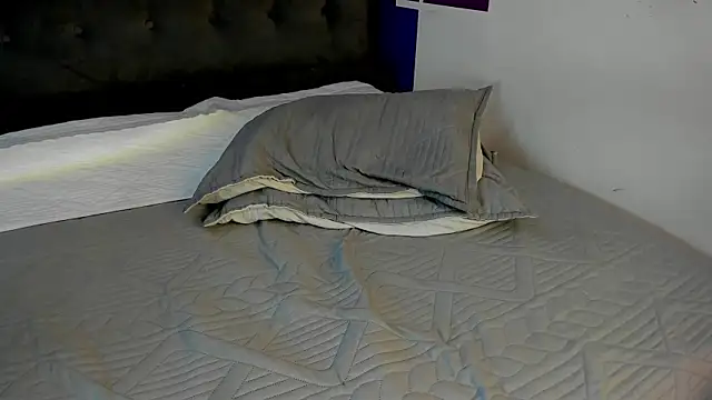 tiiny emilly online show from October 22, 2025, 9:35 pm