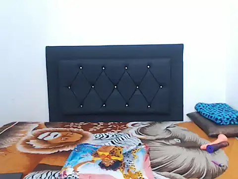 Snapshot of natashat_lorent chatting on November 24, 2025, 3:34 pm natashat lorent online show from November 24, 2025, 3:34 pm