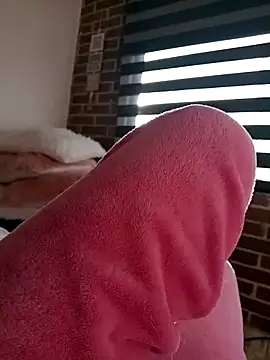 Snapshot of Ternura_Prohibida chatting on November 25, 2025, 11:43 am Ternura Prohibida online show from November 25, 2025, 11:43 am