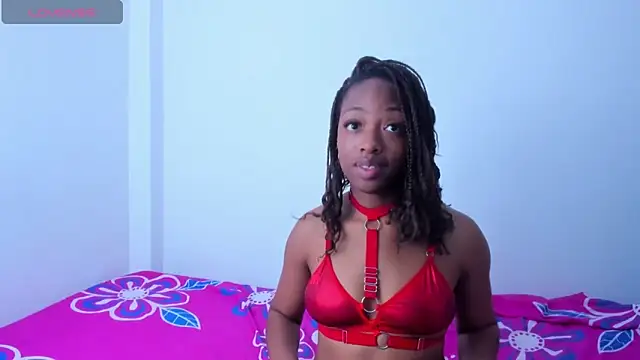 ElisabettaMonroy online show from February 16, 2026, 5:00 pm