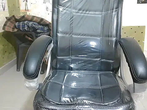 Snapshot of shallyji chatting on October 18, 2025, 2:41 pm shallyji online show from October 18, 2025, 2:41 pm