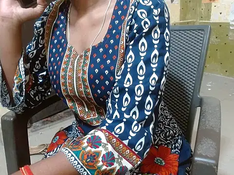 Snapshot of shallyji chatting on October 28, 2025, 6:23 am shallyji online show from October 28, 2025, 6:23 am