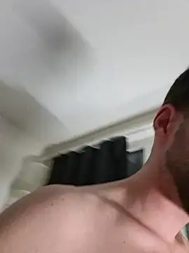 young swisscouple online show from January 17, 2026, 11:08 pm