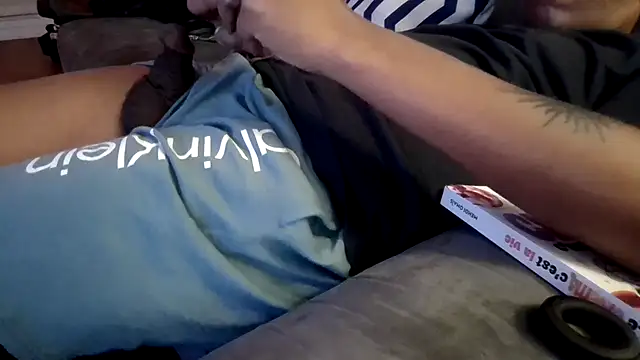 Snapshot of shaker75019paris chatting on November 15, 2025, 5:11 am shaker75019paris online show from November 15, 2025, 5:11 am