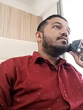 Snapshot of VJ17 chatting on October 8, 2025, 6:37 am VJ17 online show from October 8, 2025, 6:37 am