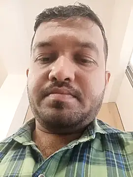 Snapshot of VJ17 chatting on October 1, 2025, 5:56 am VJ17 online show from October 1, 2025, 5:56 am