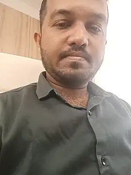 Snapshot of VJ17 chatting on October 3, 2025, 6:04 am VJ17 online show from October 3, 2025, 6:04 am