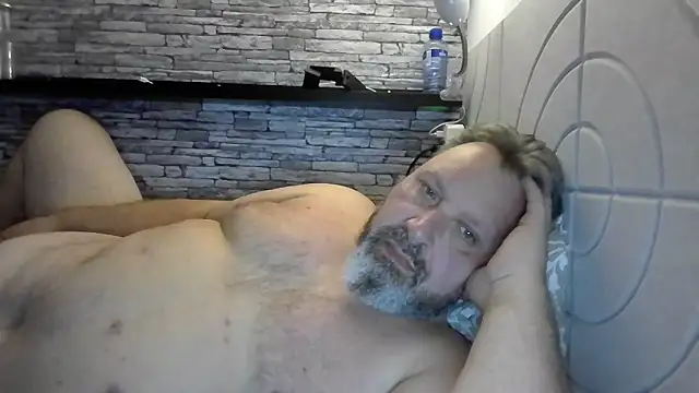 Snapshot of BigMan738@xh chatting on May 21, 2026, 10:40 pm BigMan738xh online show from May 21, 2026, 10:40 pm