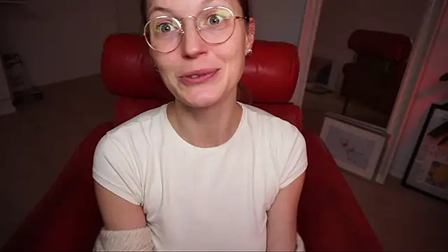 Scorpion Peach online show from November 14, 2025, 3:15 pm