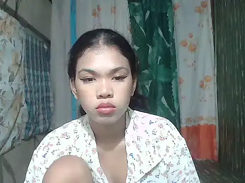 Sweetestsiner online show from February 15, 2026, 2:27 pm